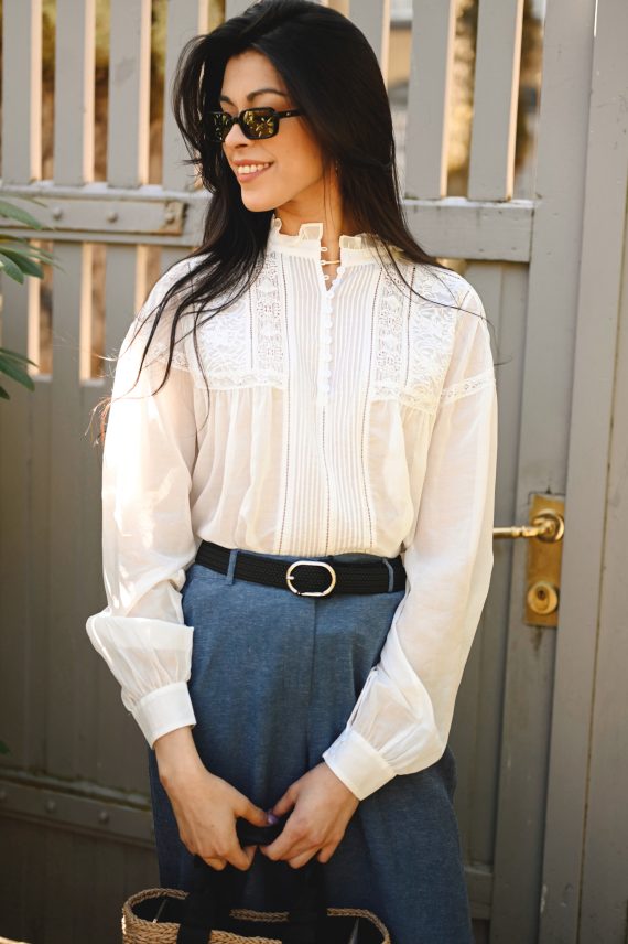 Selestina, White